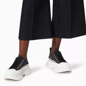 EUC Women’s Size 9 (Euro Sz 39) Alexander McQueen Thread Slick Galaxy Sneakers